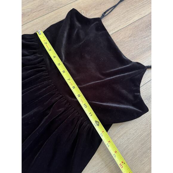 Urban Outfitters Emmavella Black Velvet Scoop Back Jumpsuit Wide Leg Med Strappy - Picture 8 of 12